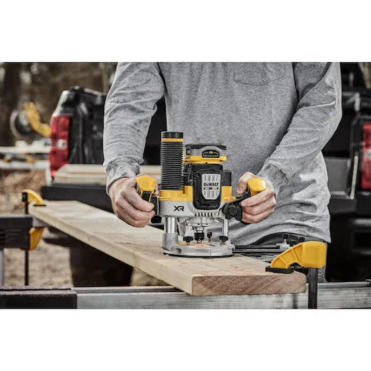 DEWALT 20V MAX* XR® Brushless Cordless 2-1/4  Plunge Router