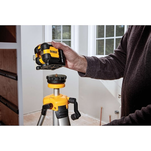 DEWALT Green Cross Line Laser Level