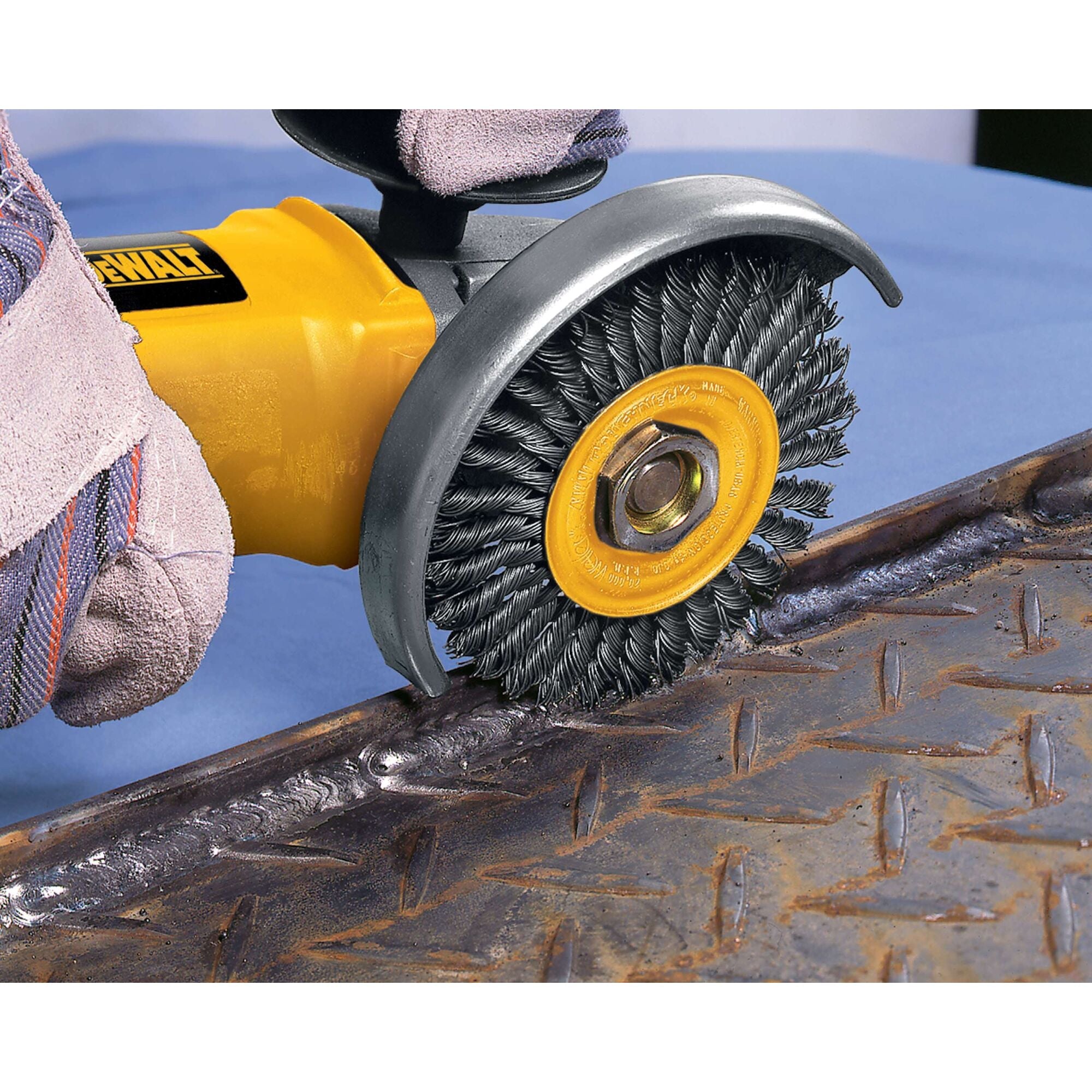 DeWalt 4" x 5/8"-11 HP .020 Carbon Stringer Wire Wheel