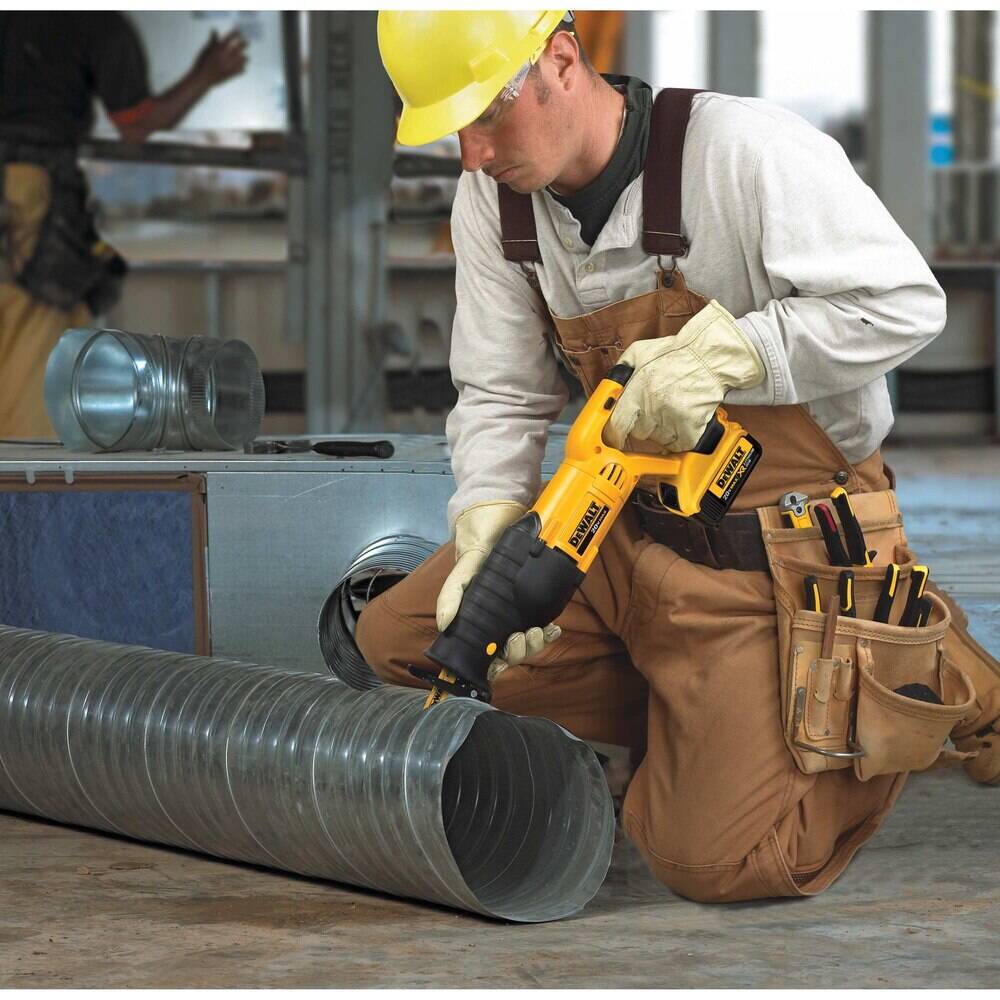 DEWALT 20V MAX* Reciprocating Saw
