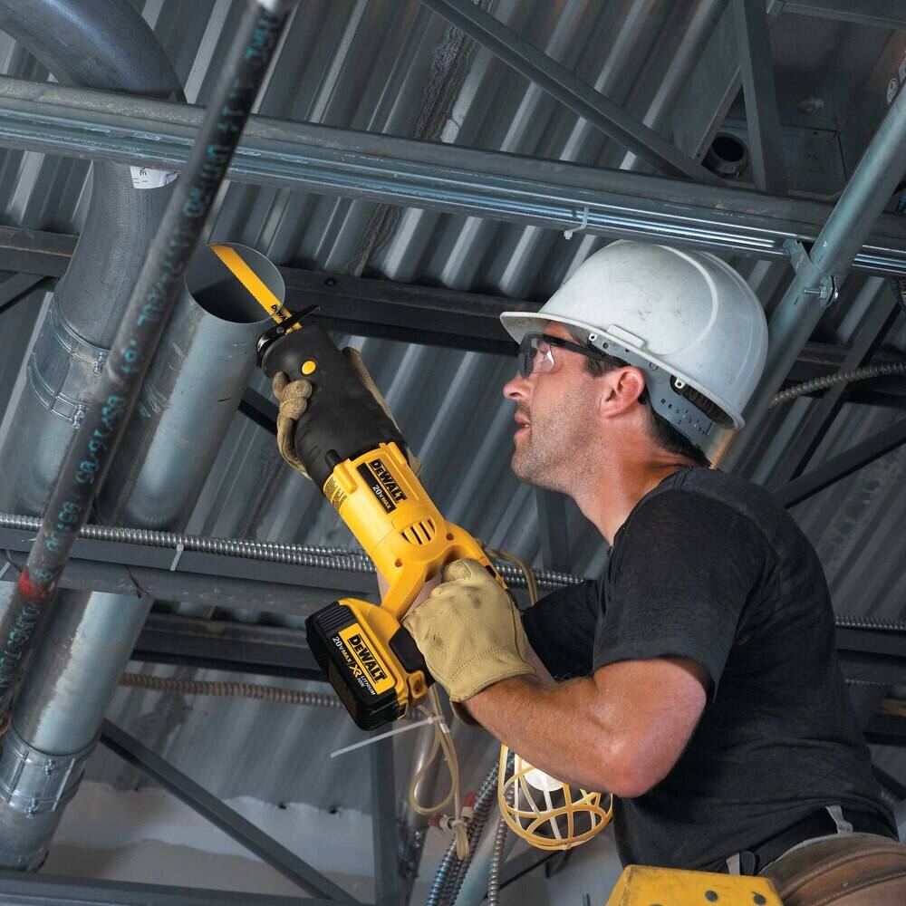 DEWALT 20V MAX* Reciprocating Saw