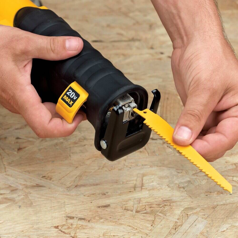 DEWALT 20V MAX* Reciprocating Saw
