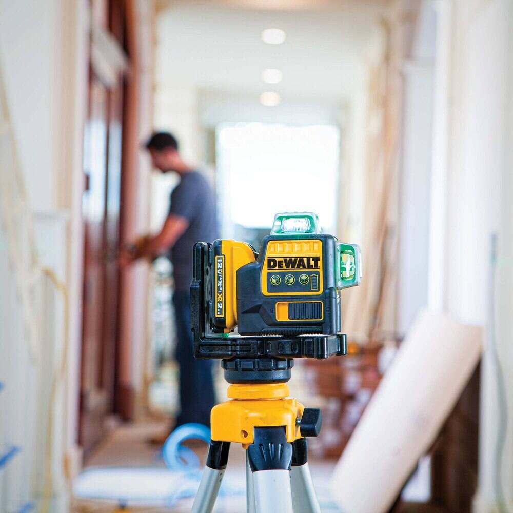 DEWALT 12V MAX Line Laser 3 X 360 Green Yellow